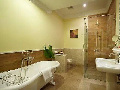Villa Santi Hotel Luang Prabang 4*,